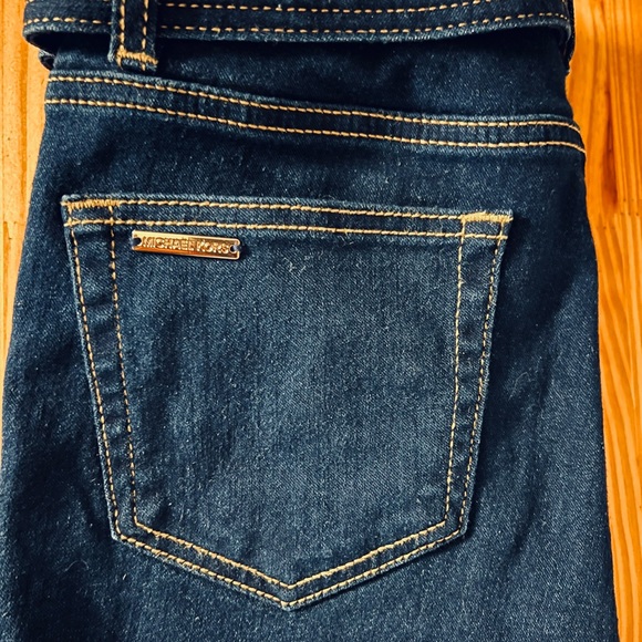 MK Michael Kors Dark Washed Selma Straight Leg zJesns with waist tie belt Size 2 - Picture 7 of 11